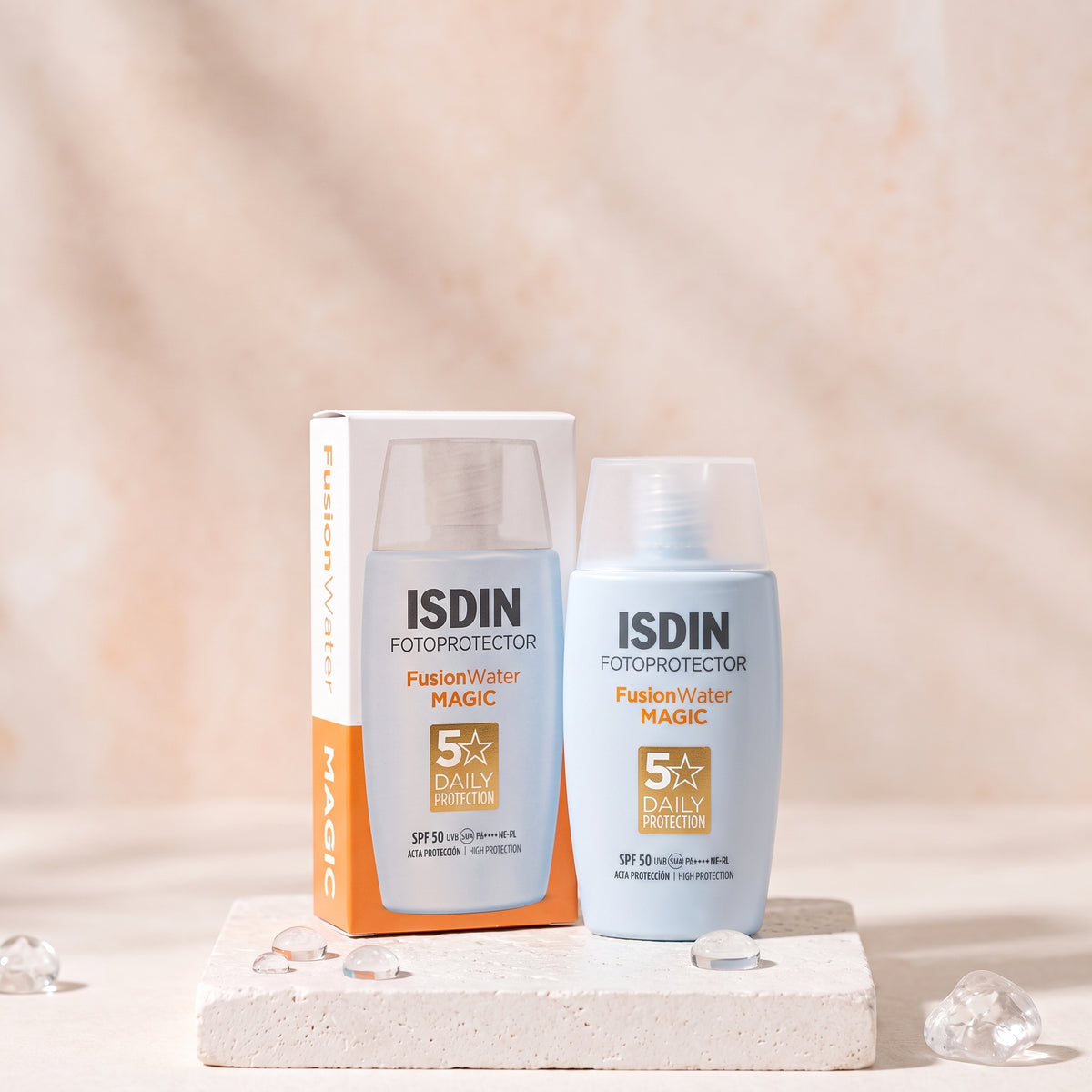 ISDIN Fotoprotector Fusion Water Magic Protector Solar Facial SPF50 50 ml